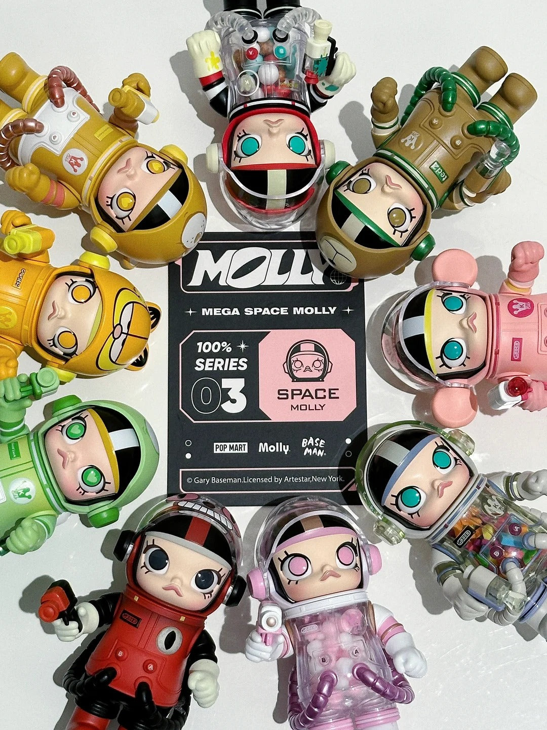 POP-MART-mega-space-molly-100-series-3