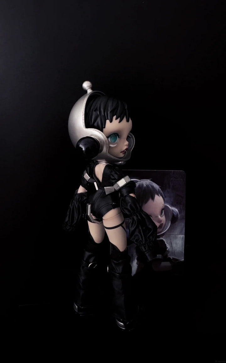 POP-MART-skullpanda-the-unknown-1-6-action-figure-back-view
