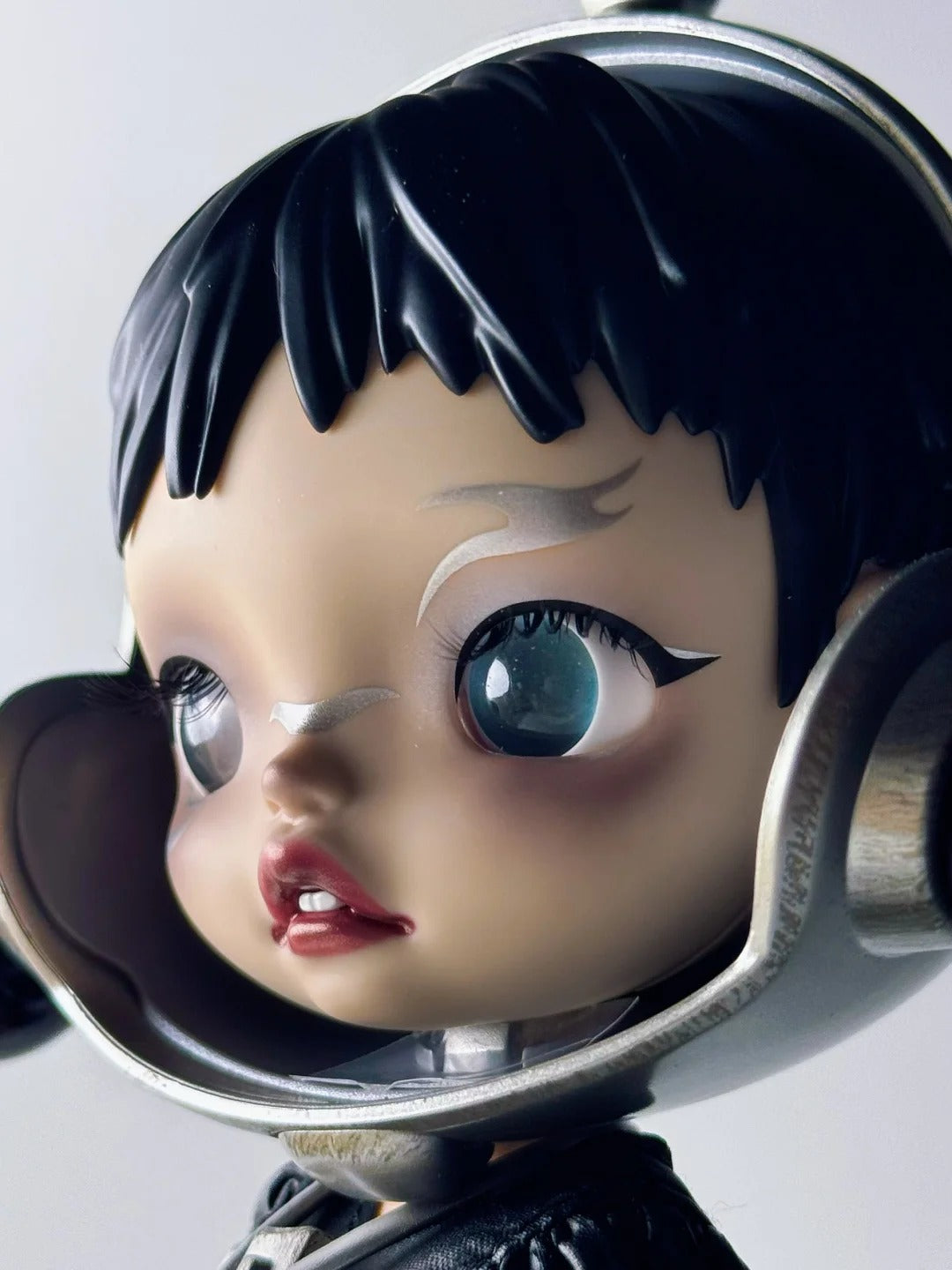 SKULLPANDA The Unknown 1/6 Action Figure | POP MART – Art Toy Familia