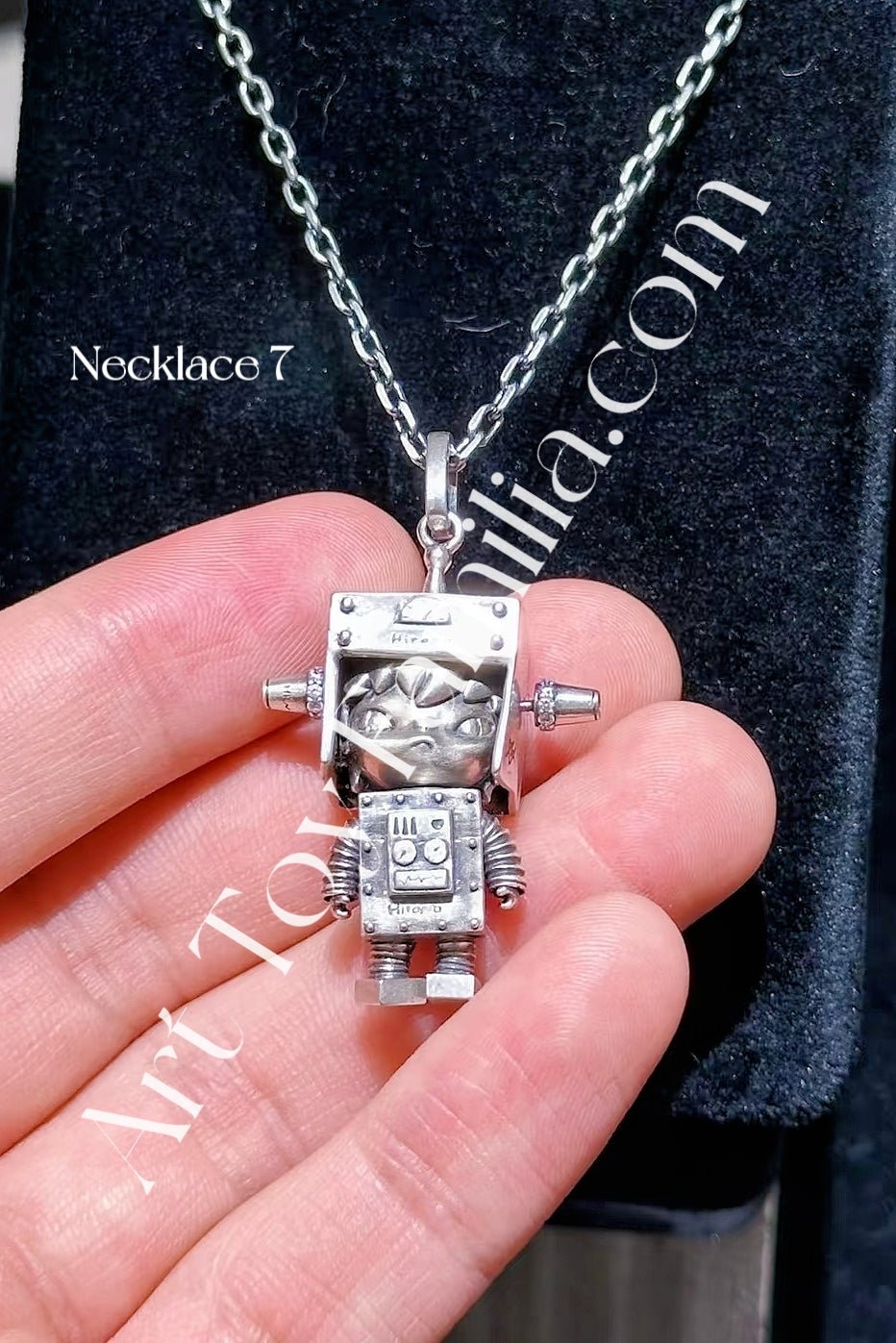 アクセサリー hiro Carry Hirono with you🖤 The POPOP Jewelry Hirono Series is now