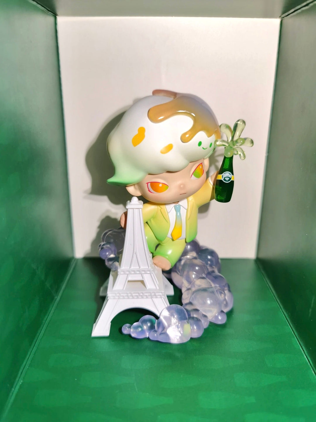 Pop Mart Dimoo x Perrier Paris Romantic Artist Front 02