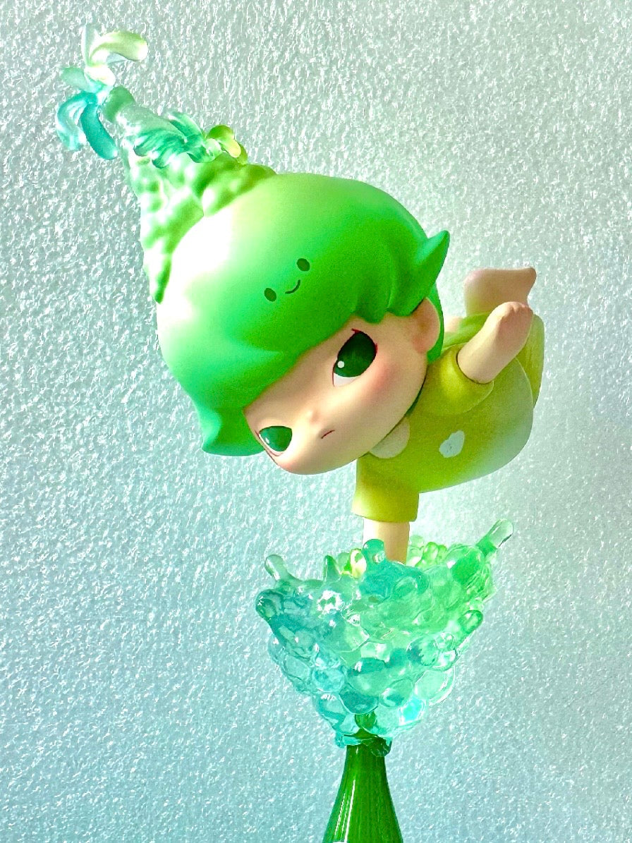 Pop Mart Dimoo x Perrier Paris Water Bubble Explorer Front