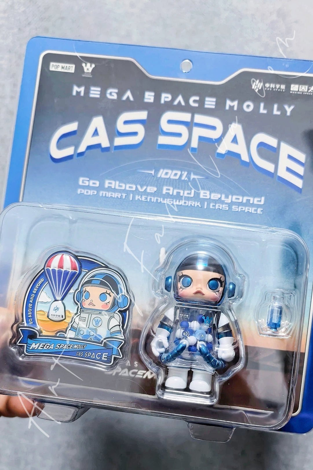 POP MART - 100% MEGA Space Molly 100% CAS Space