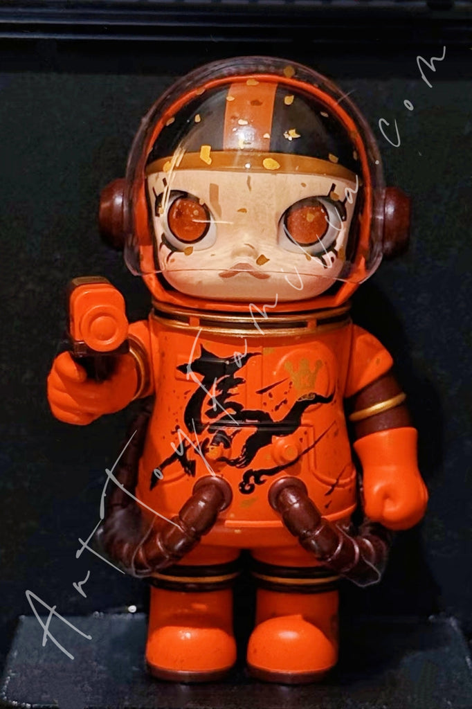 100% MEGA Space Molly 100% Horse 2026 | POP MART – Art Toy Familia