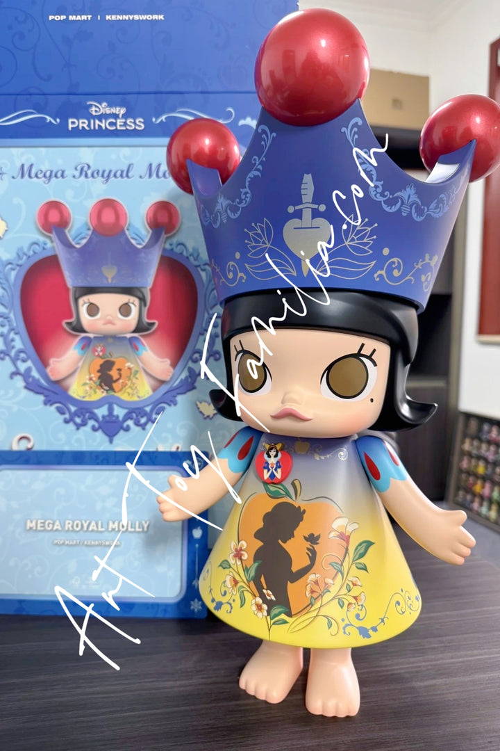 Popmart 400% MEGA Royal Molly 400% Snow White 1