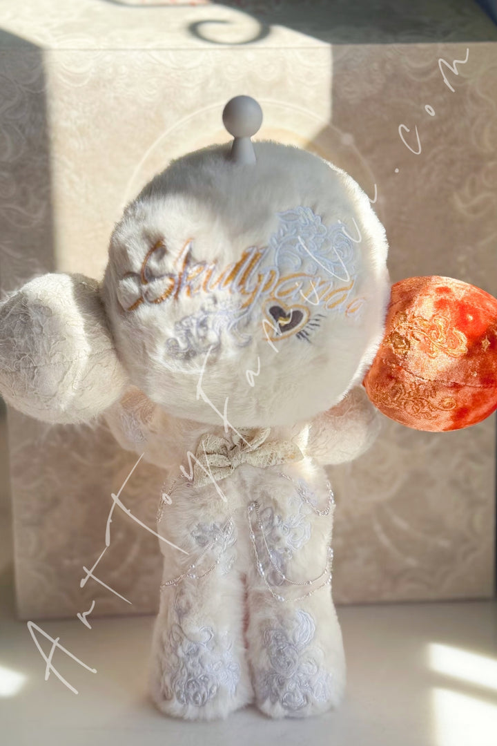 Popmart 400% MEGA α Skullpanda 400% White Moon