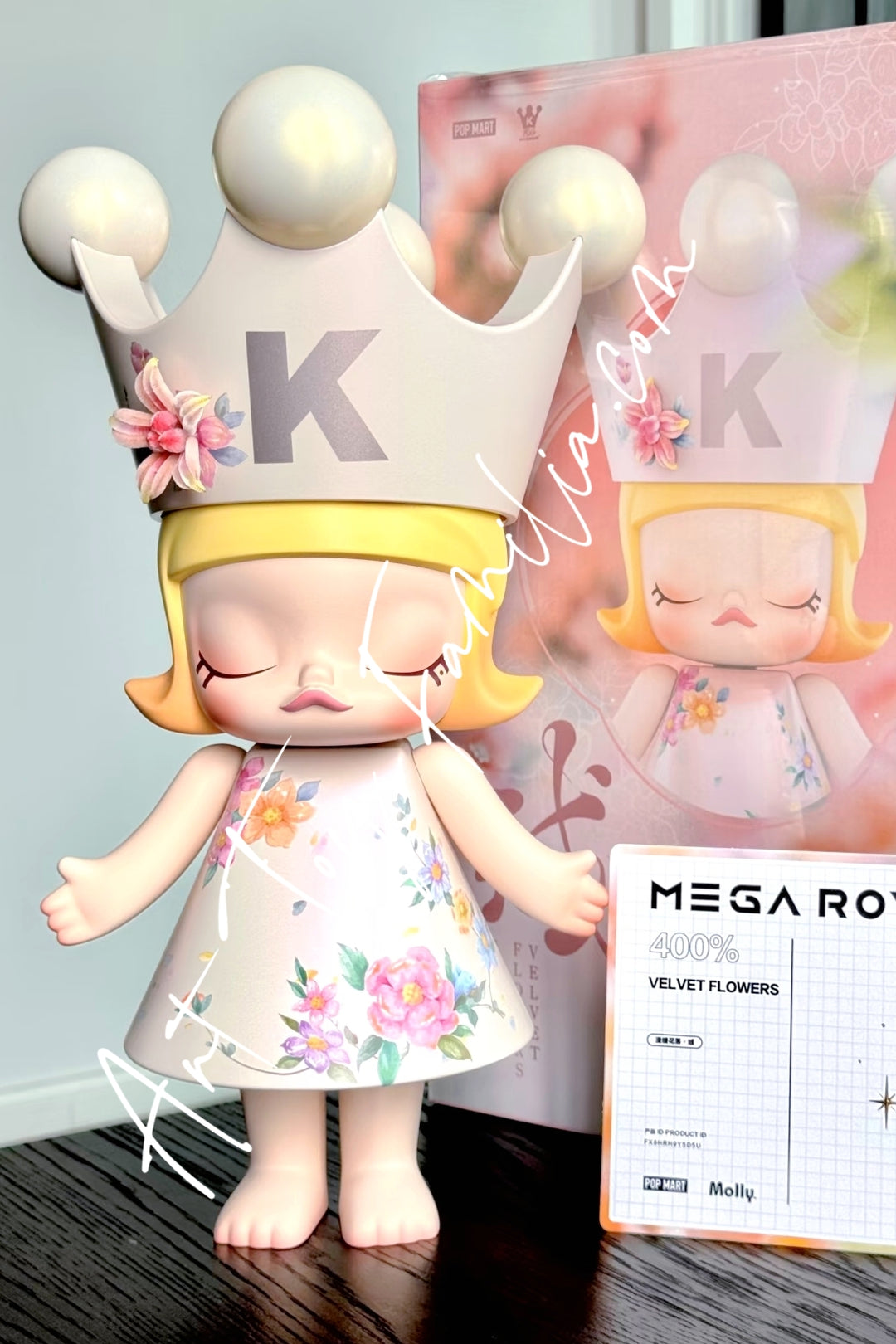 Popmart 400% MEGA Space Molly 400% Flowers Velvet