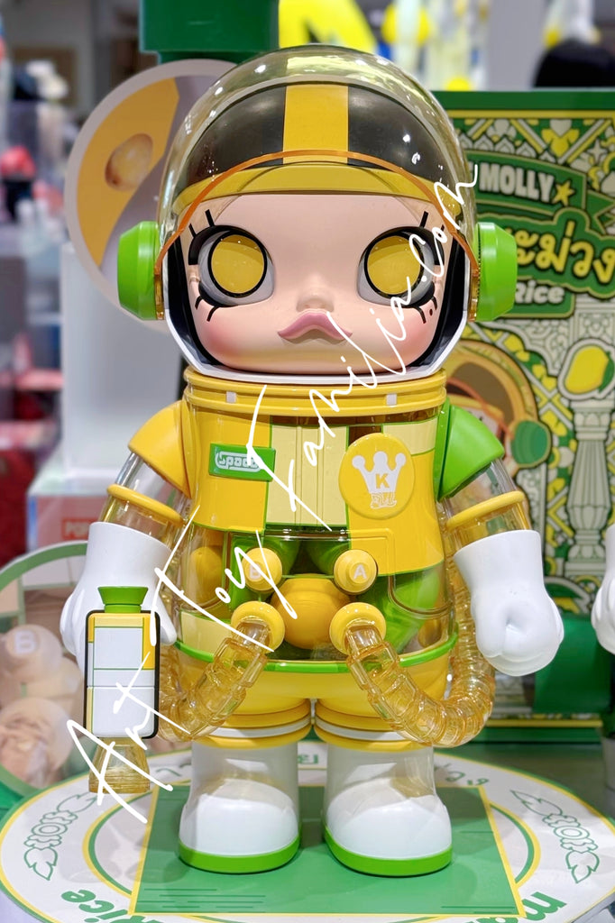 Popmart_400_MEGA_Space_Molly_4