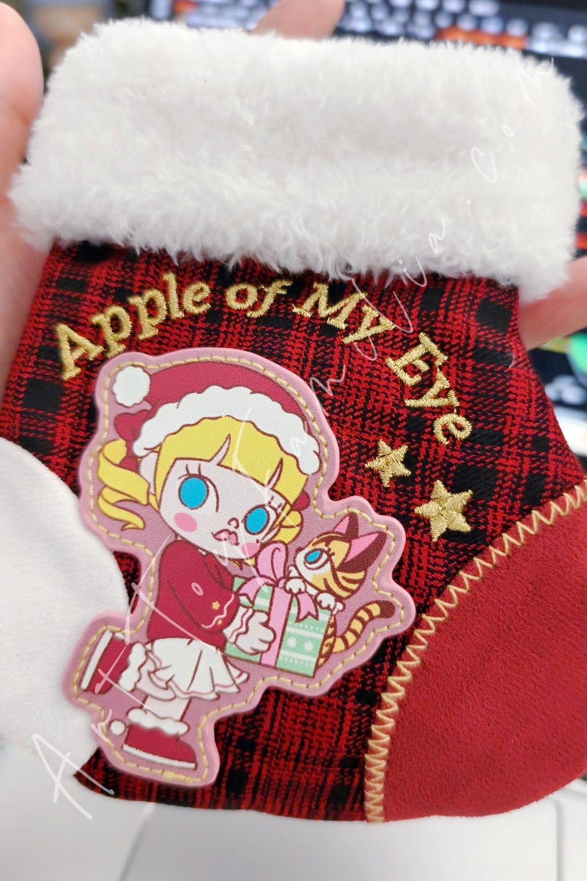 POP MART Apple Of My Eye Series Mini Bag – Art Toy Familia