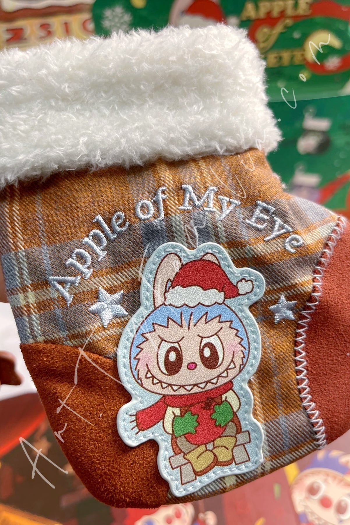 POP MART Apple Of My Eye Series Mini Bag – Art Toy Familia