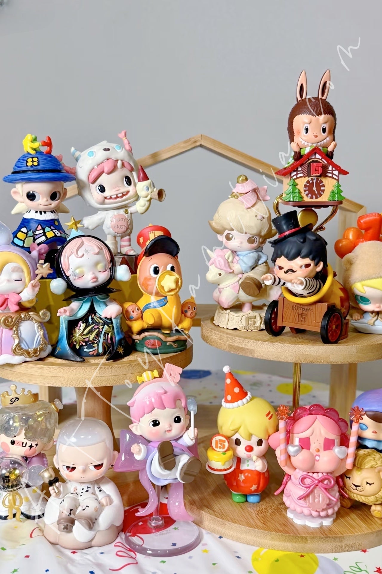 Celebrating The Moment-Popmart 15th Annivesary Series - 庆祝