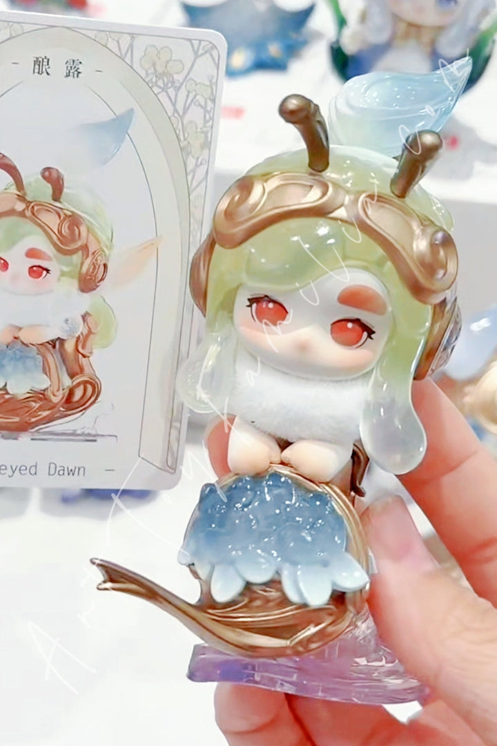 Popmart Chaka Luminous Reverie Series Honeyed Dawn