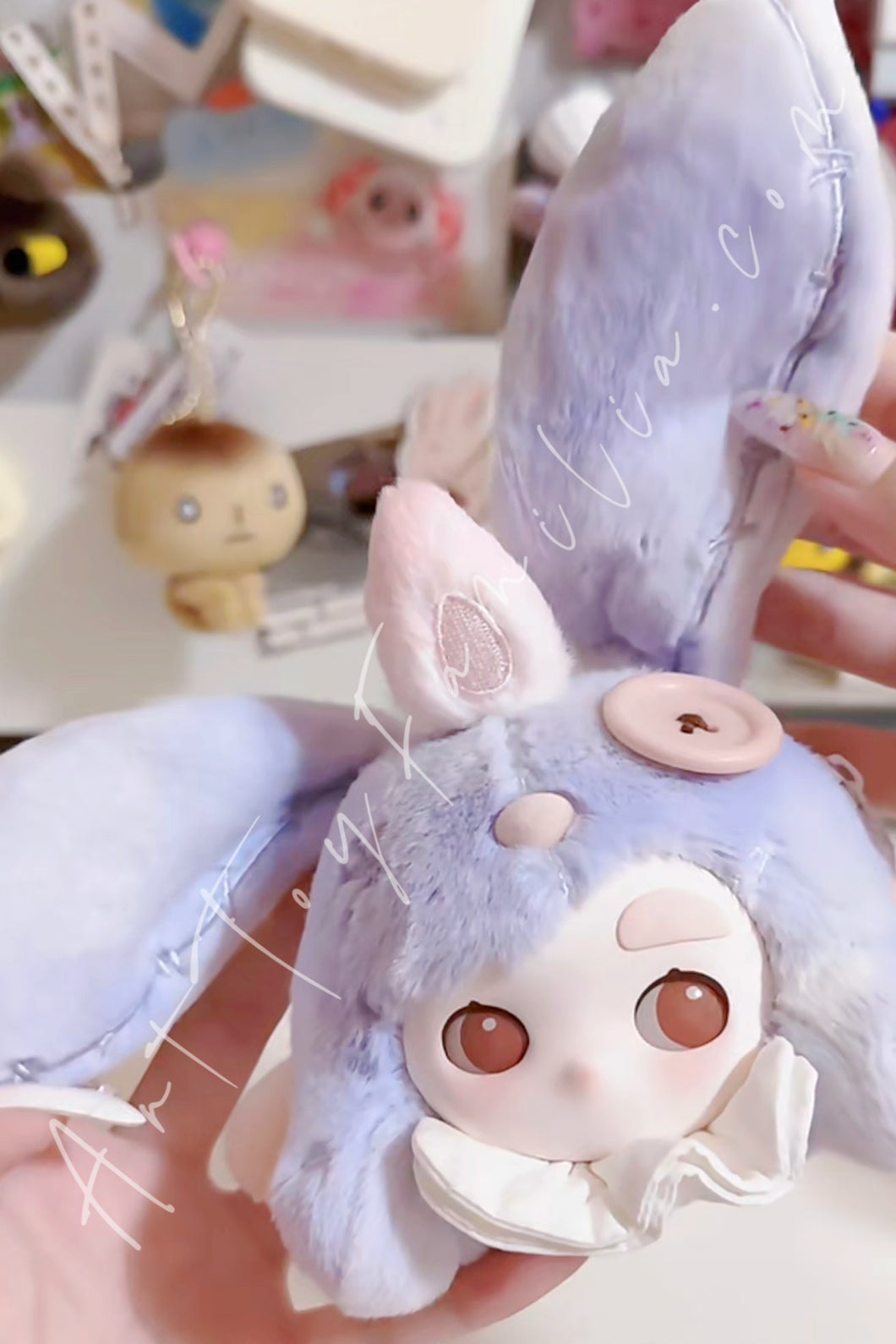 Popmart Chaka Stitch by Stitch Series Perfect Eyes Earphone Bag