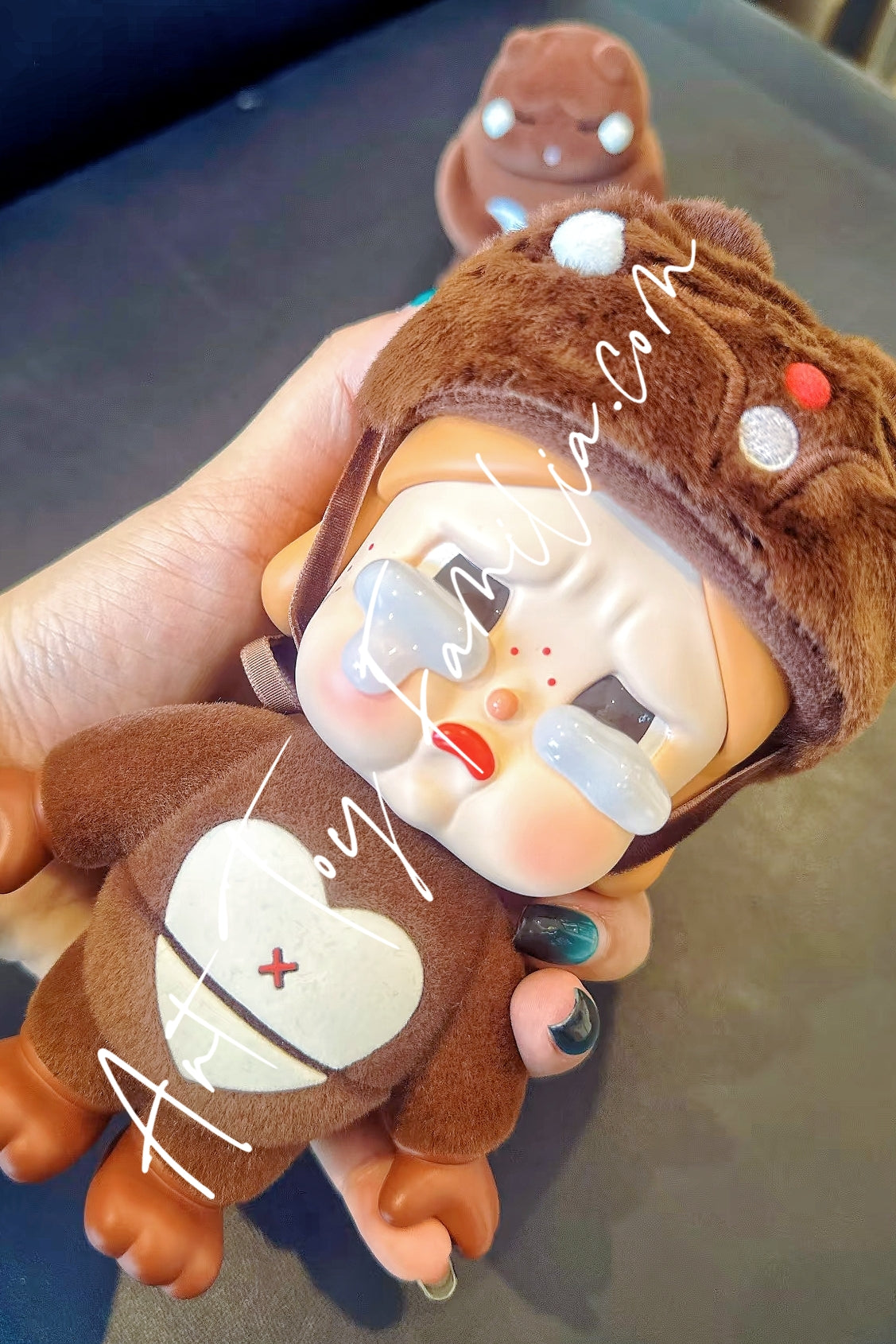 その他 POP MART CRYBABY BE MINE FIGURINE CRYBABY BE MINE FIGURINE - POP MART (United States)