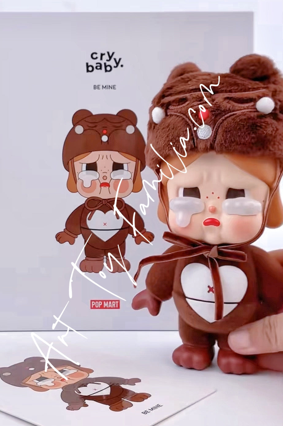 Crybaby Be Mine Figurine - 真爱之盒 – Art Toy Familia