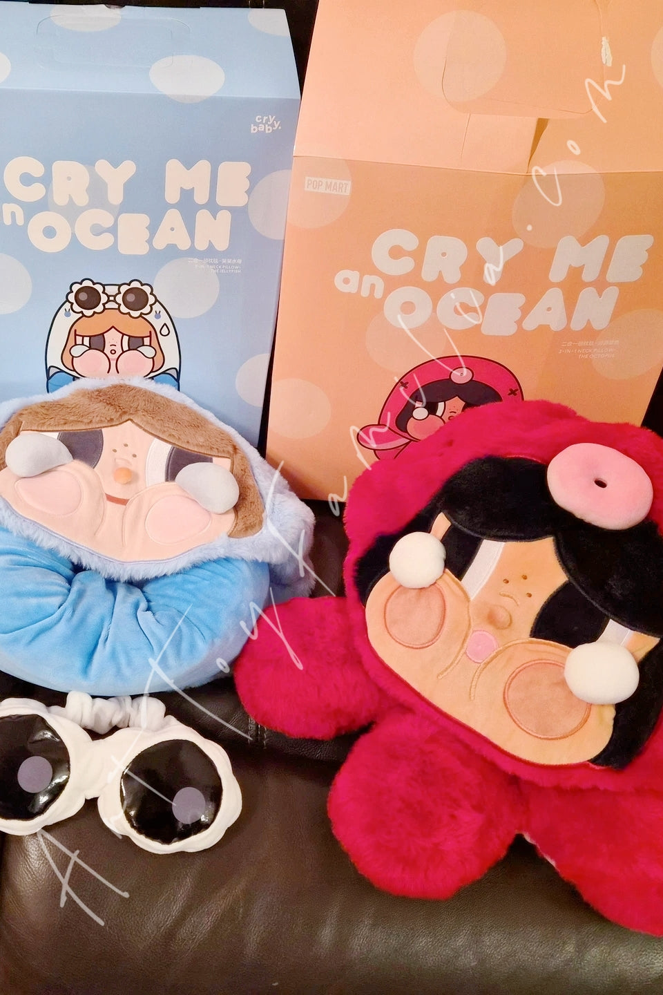 Popmart Crybaby Cry Me an Ocean Series 2-in-1 Neck Pillow
