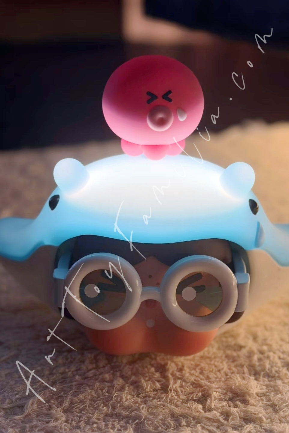 Popmart Crybaby Cry Me an Ocean Series Lamp