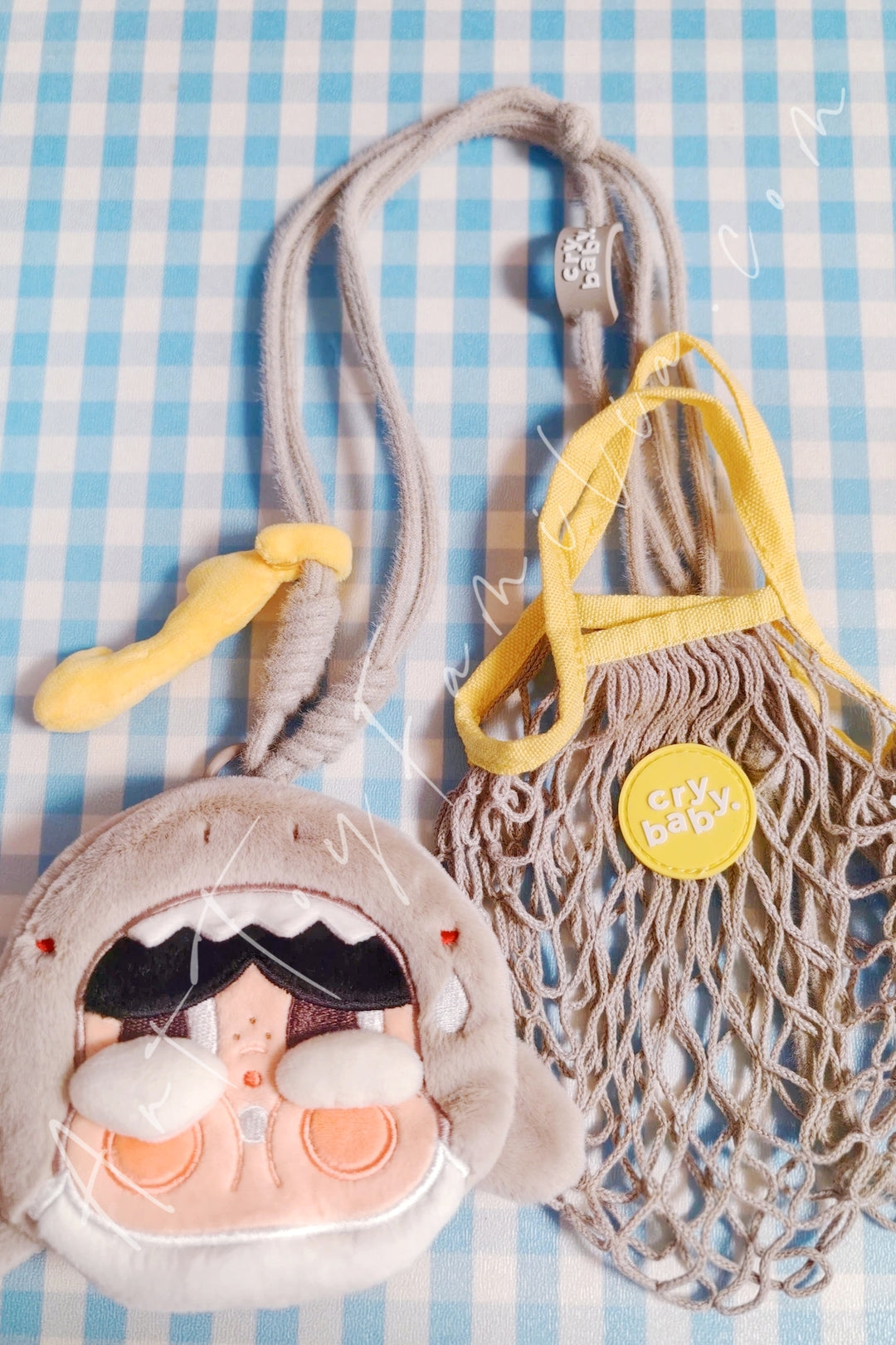 Popmart Crybaby Cry Me an Ocean Series Multi-functional Storage Bag The Shark