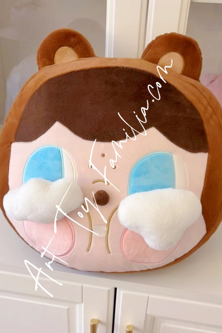 Popmart Crybaby Lean On Me Pillow Cryteddy