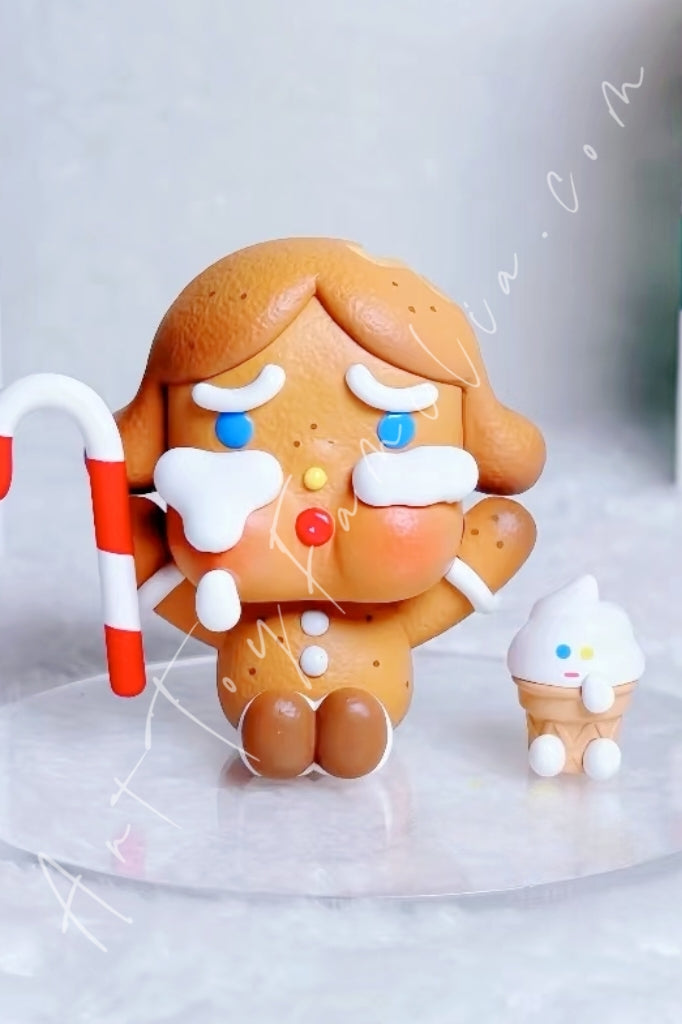 Popmart Crybaby Lonely Christmas Series A Lonely Gingerbread