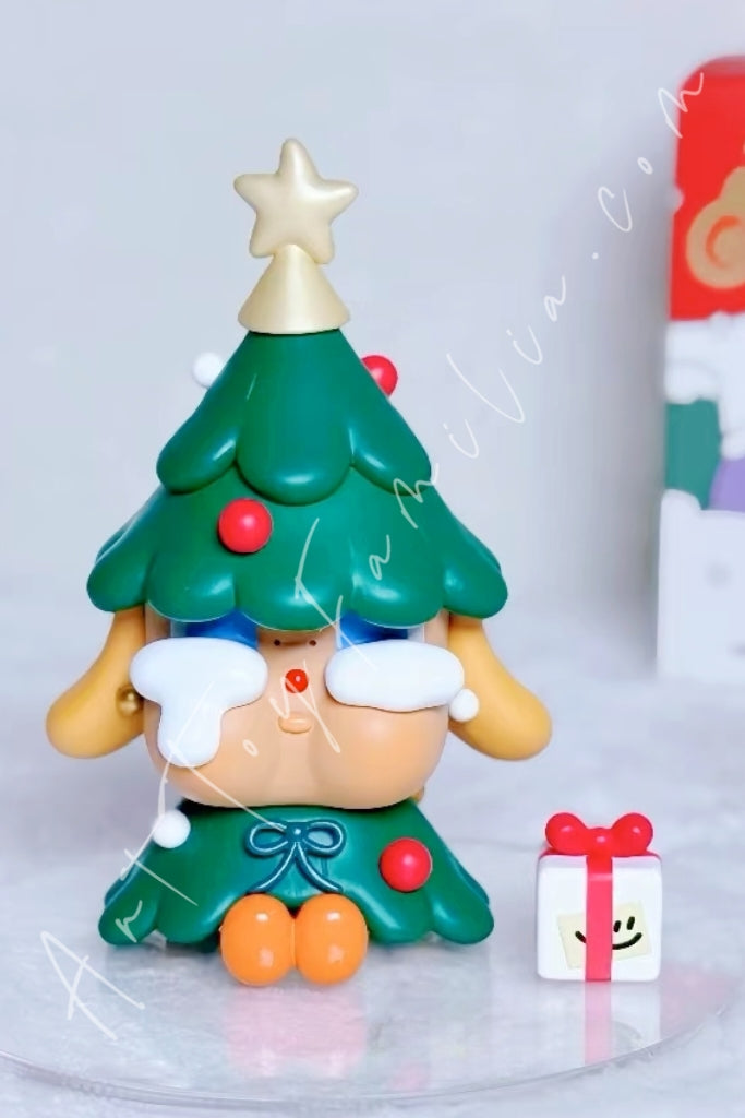 Popmart Crybaby Lonely Christmas Series A Lonely Pine Tree
