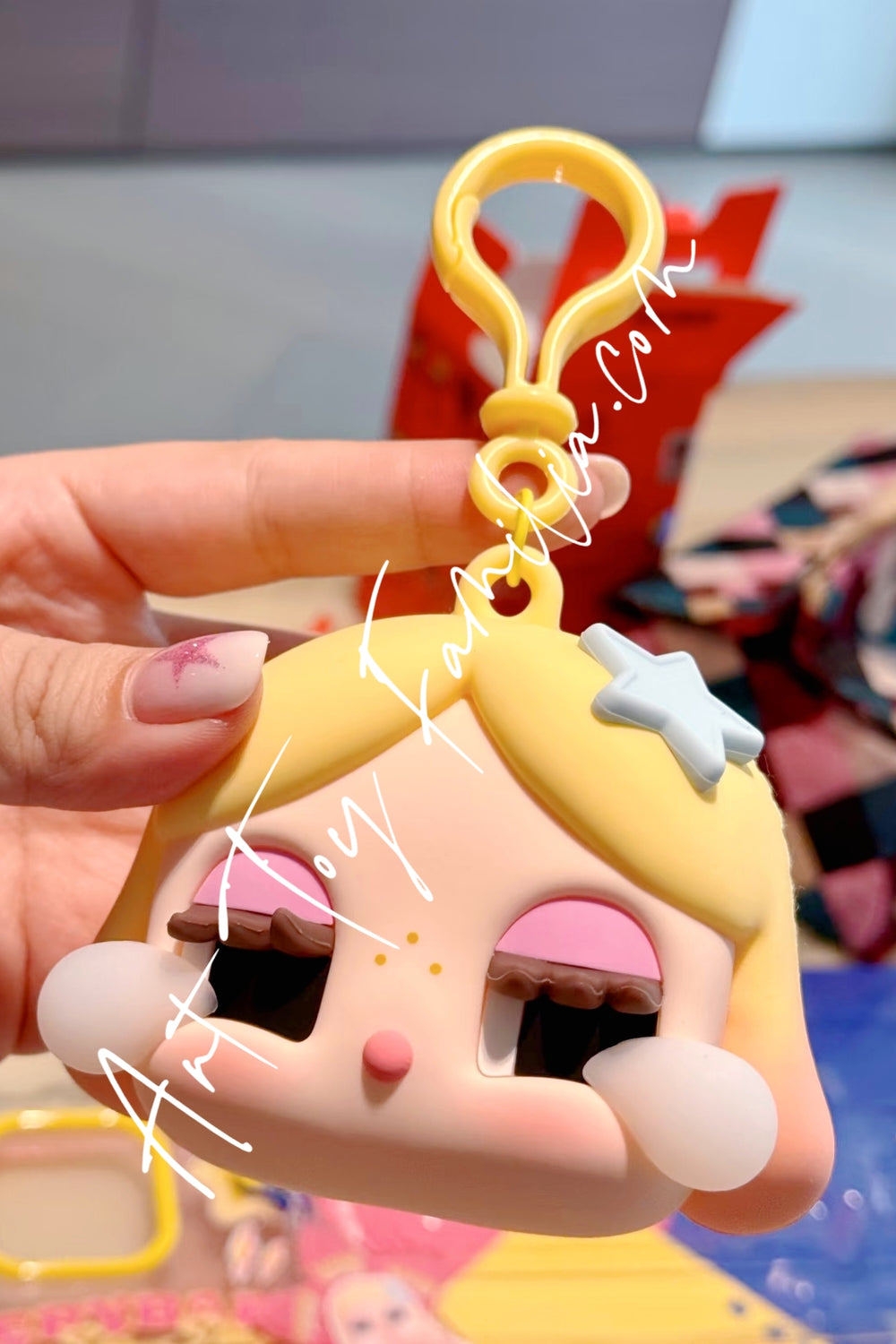 Popmart Crybaby Shiny Shiny Series Earphone Case Gold Ver.