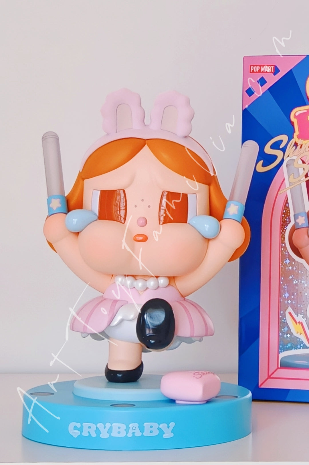 Popmart Crybaby Shiny Shiny Series Lamp