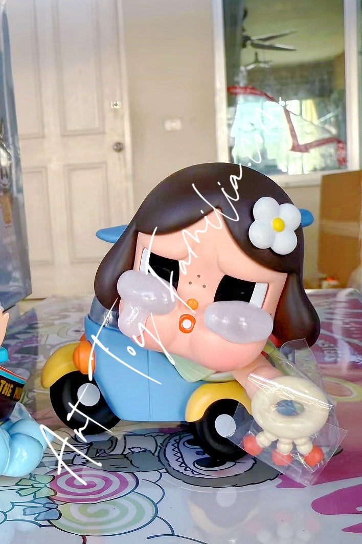 Popmart Crybaby Tuk Tuk Figurine
