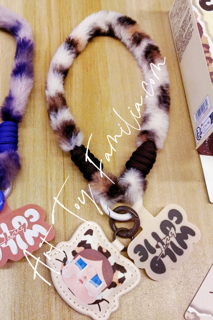 Popmart Crybaby Wild But Cutie Series Phone Chain Vintage Cutie