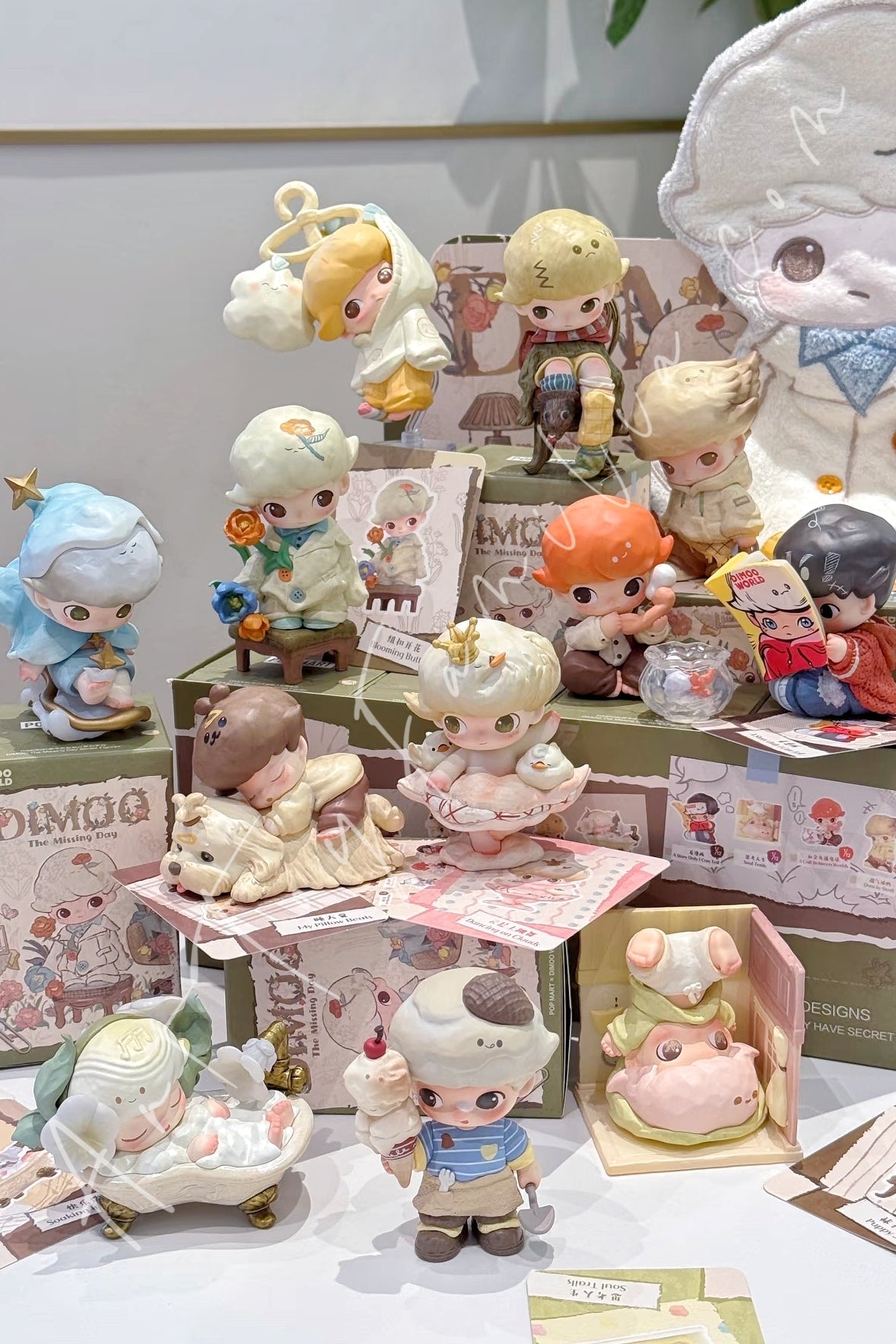 Dimoo The Missing Day Series - 如果今天星期八系列 – Art Toy Familia