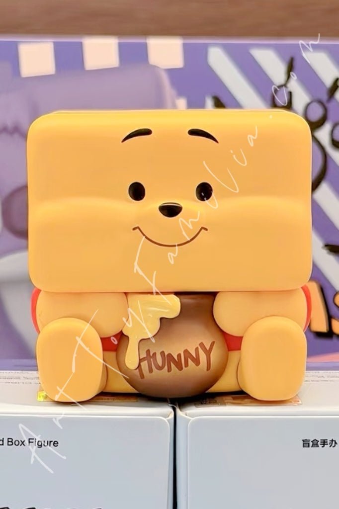 POP MART - Disney Classic Pop Cube - 3 Series - 迪士尼经典Pop Cube - 3系列 Winnie The Pooh - 小熊维尼