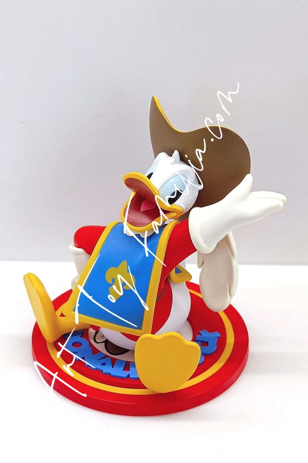 Popmart Disney Donald Duck 90th Anniversary Series Donald Duck-2004 The Three Musketeers
