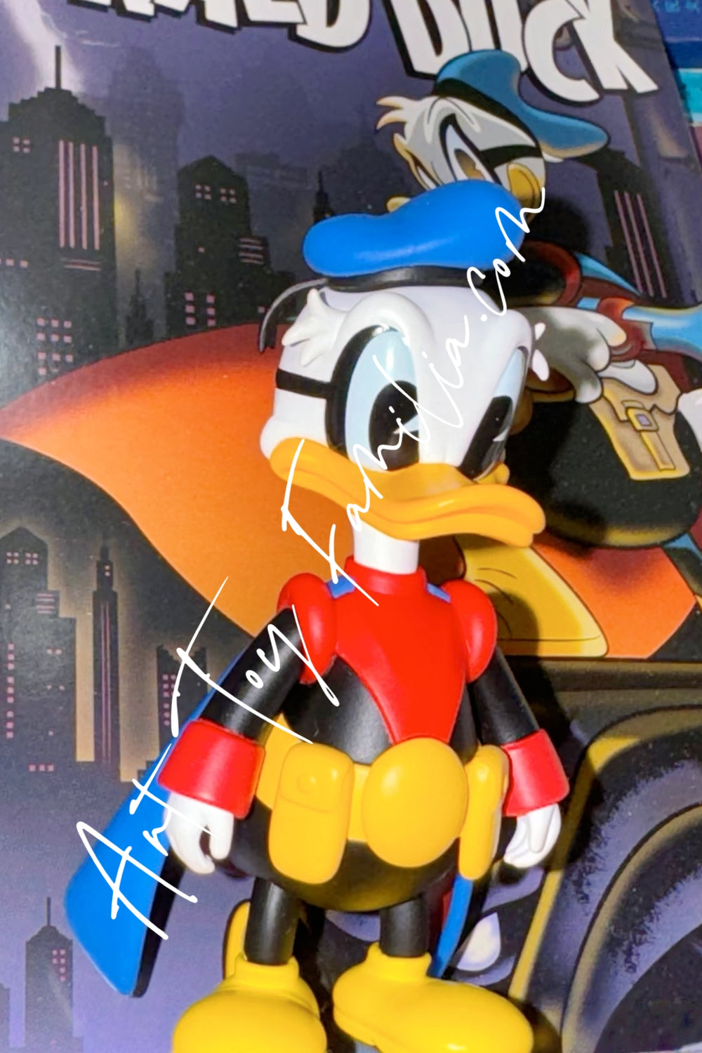 Popmart Disney Donald Duck Hunter Trendy Figurine