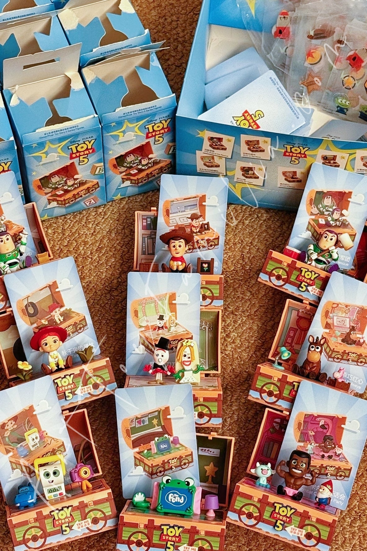 Disney/Pixar Toy Story 5 Series – Art Toy Familia