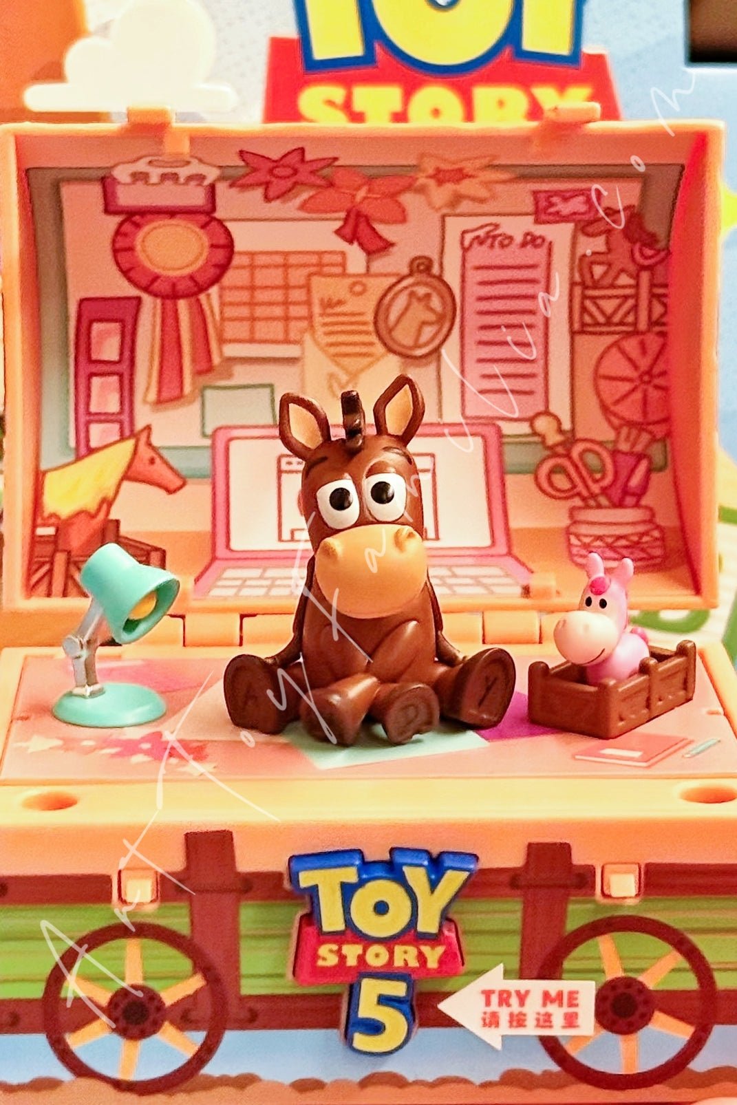 Disney/Pixar Toy Story 5 Series – Art Toy Familia
