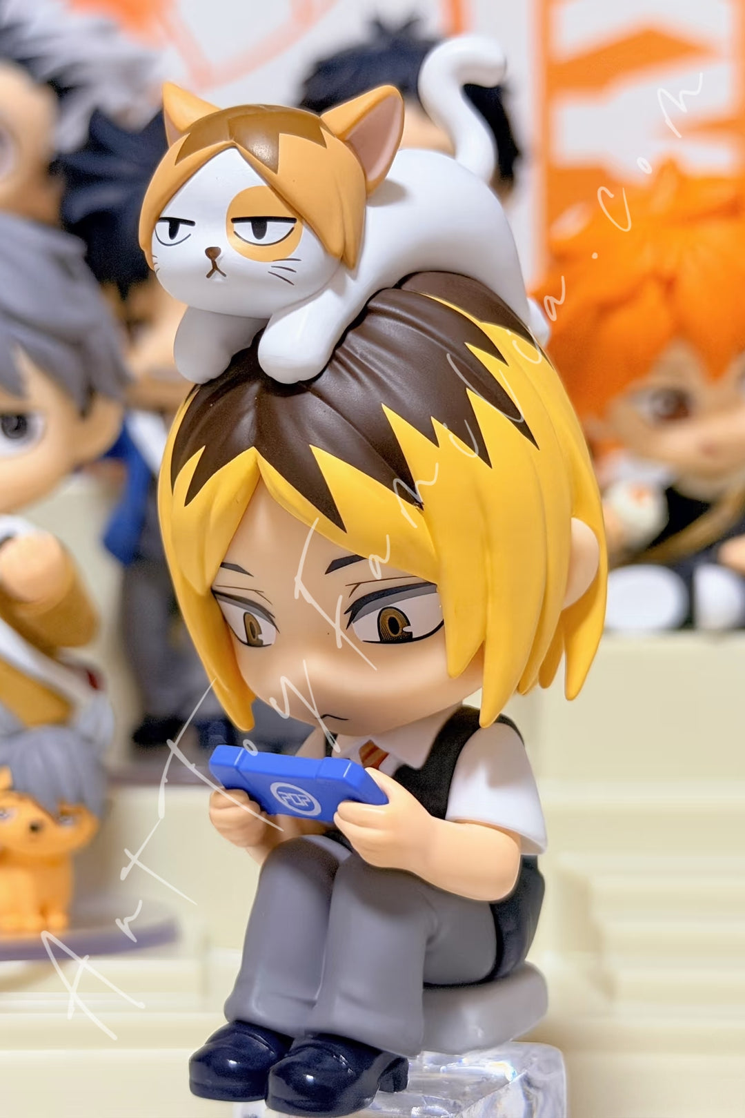 Popmart Haikyu!! Off-Court Vibes Series Figures Kenma Kozume