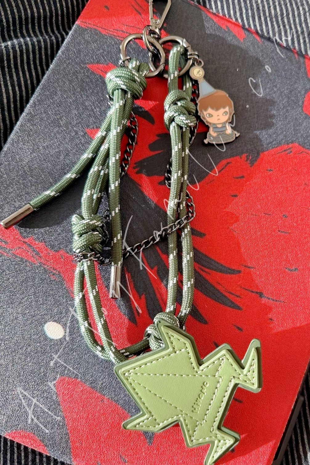 POP MART - Hirono Echo Series Pendant Chain - 回声系列挂链 Get Lucky - 捡到幸运