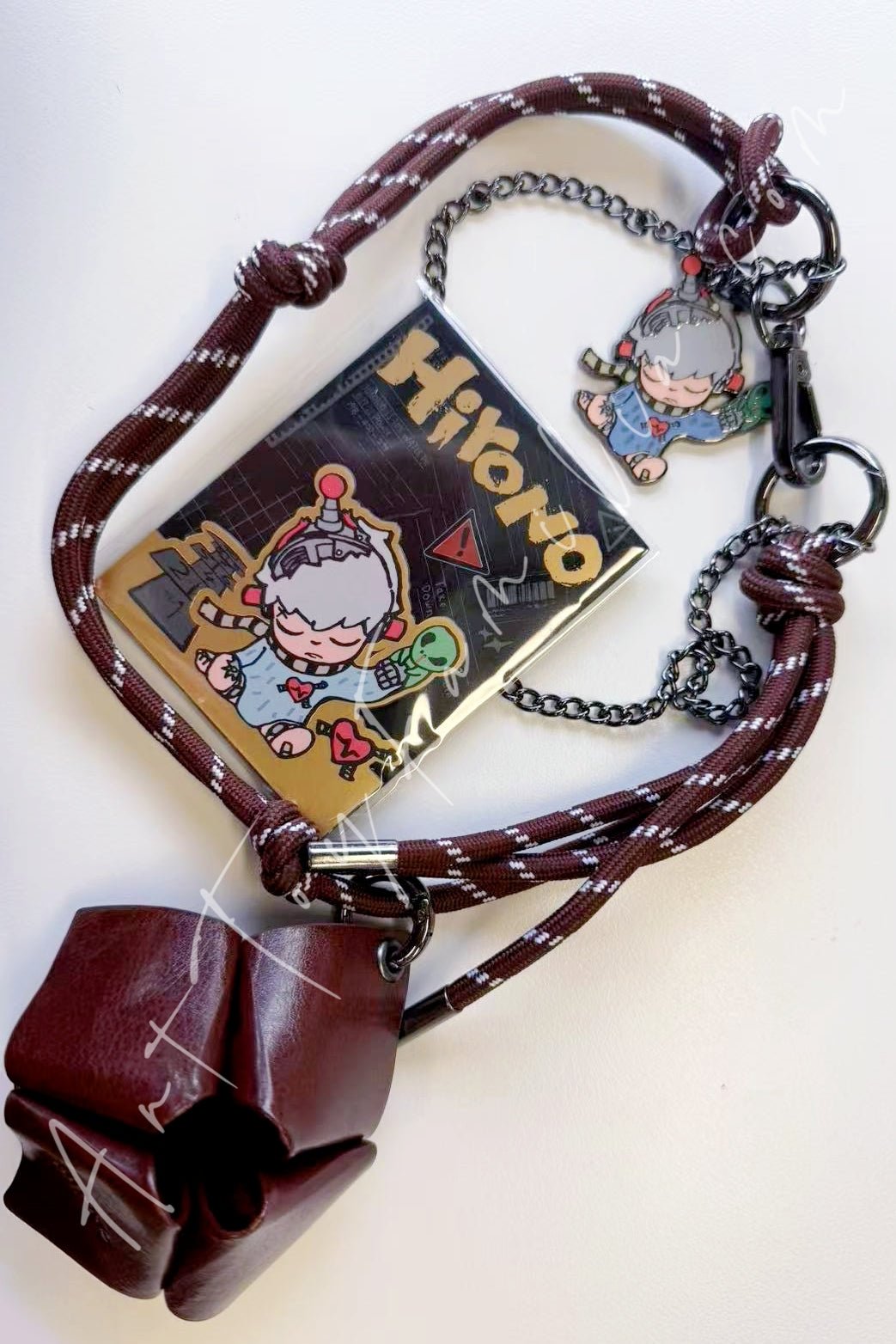 POP MART - Hirono Echo Series Pendant Chain - 回声系列挂链 Never Growing Up(Secret) - 不愿醒来