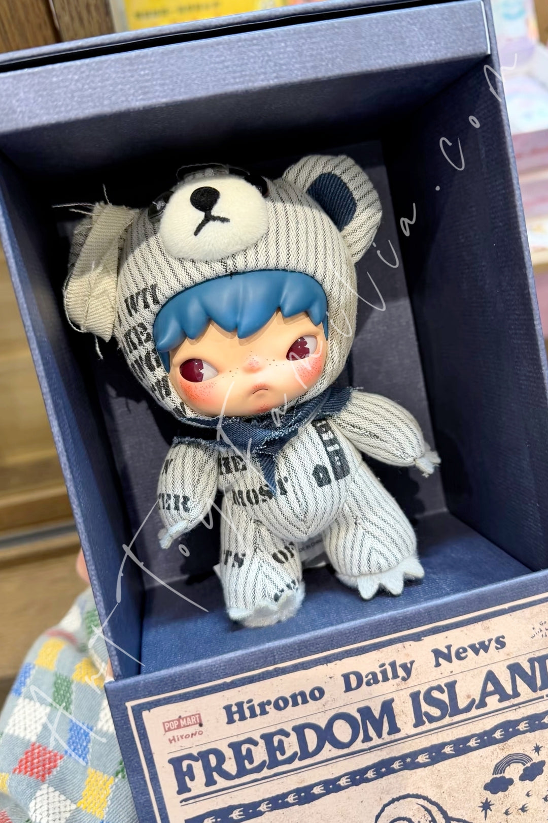 Popmart Hirono Freedom Island Plush Pendant