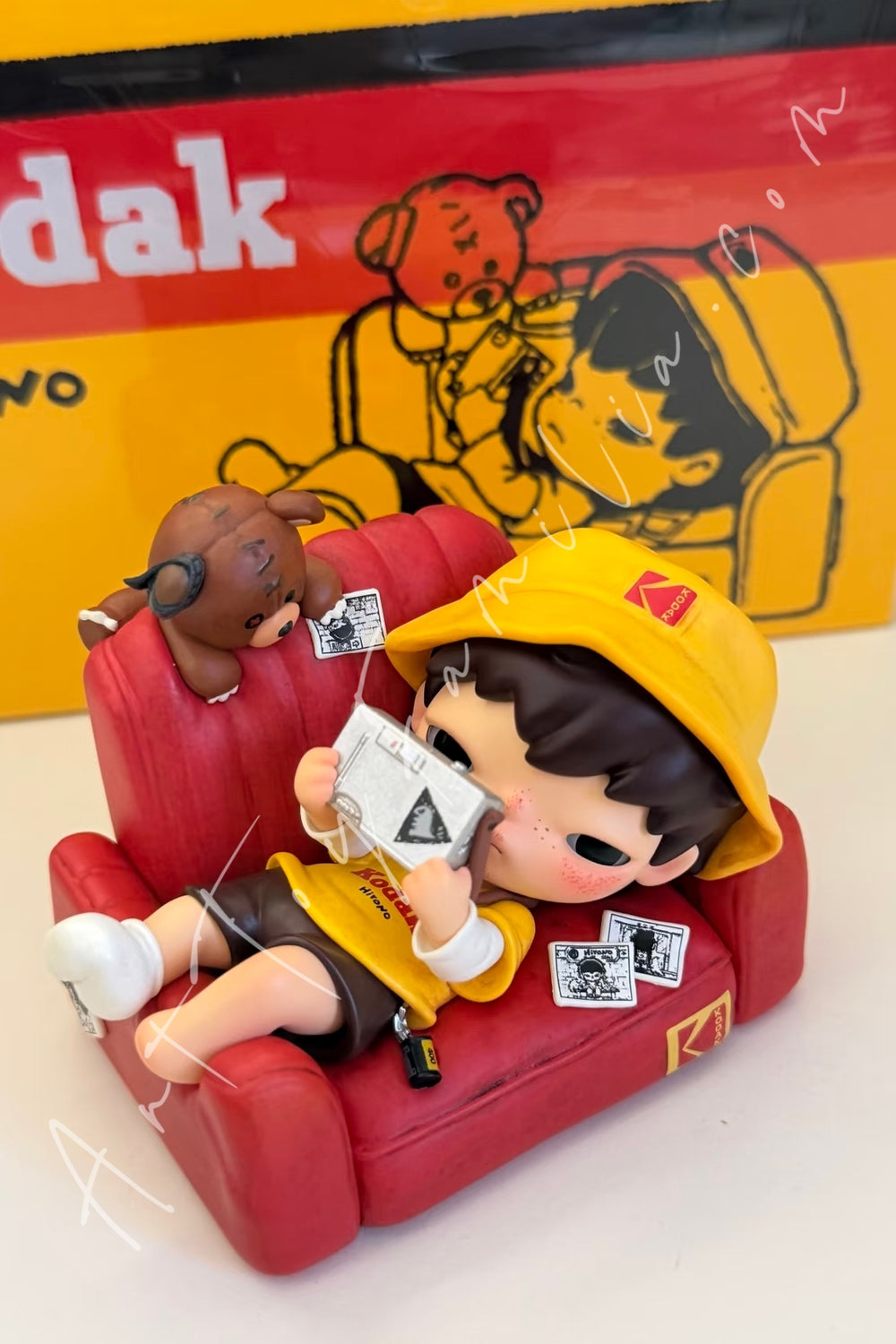 Popmart Hirono × Kodak Click Figure
