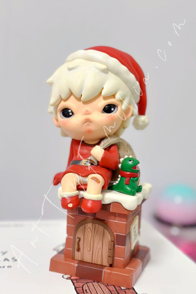 Popmart_Hirono_Merry_Christmas