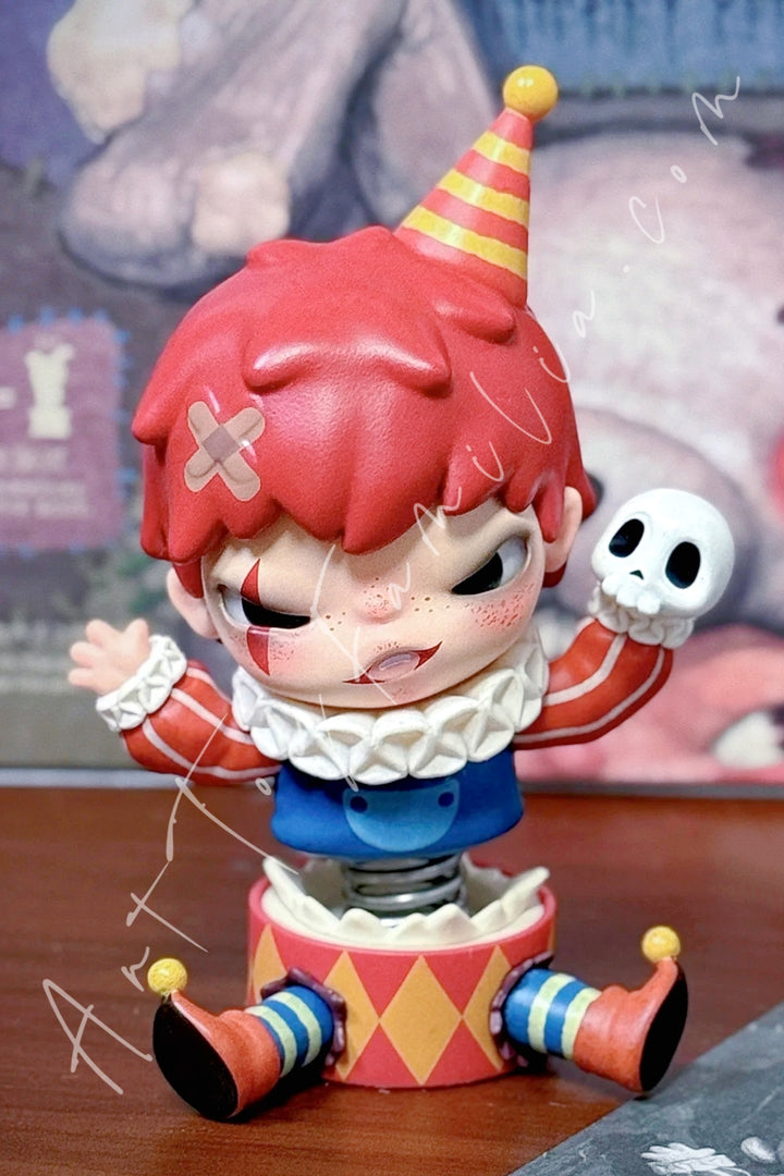 Popmart Hirono Monsters Carnival Series Creepy Clown