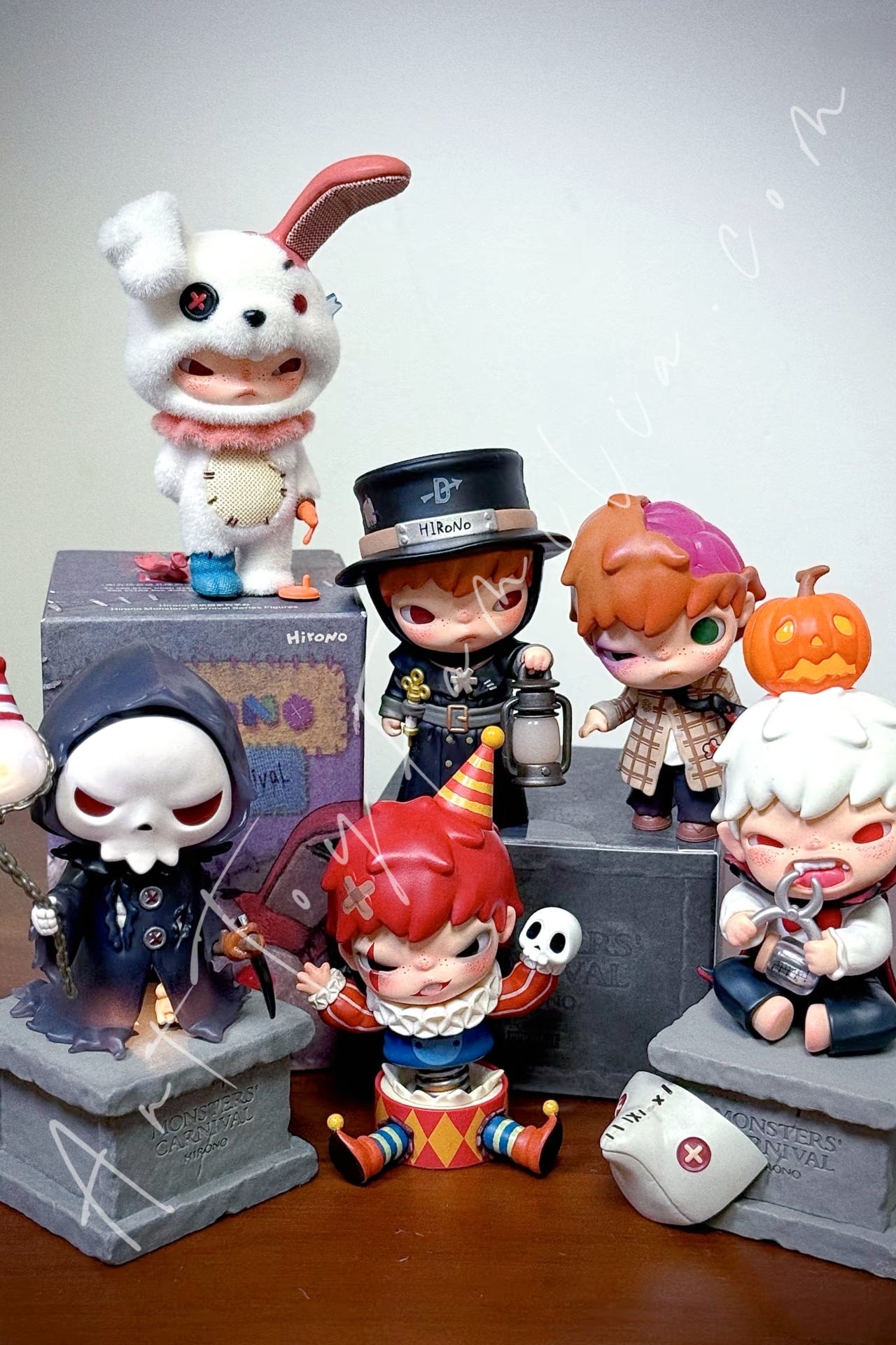 POP MART - Hirono Monsters Carnival Series - 诡乐园系列 6 Confirmed Figures(opened box sealed bag) - 6个确认款