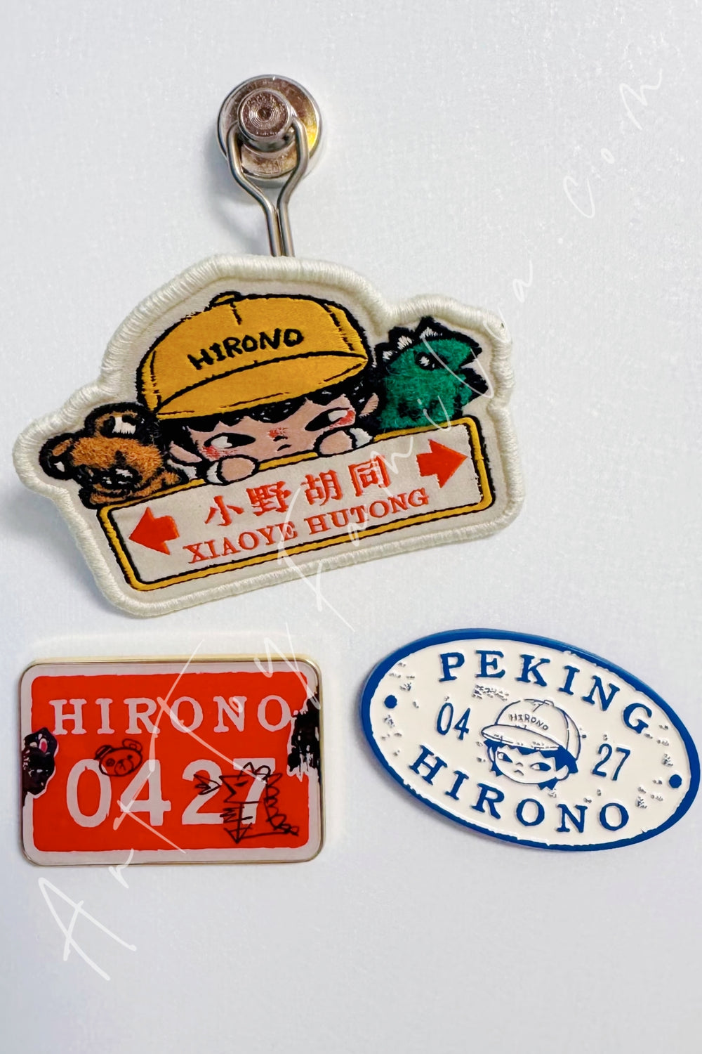 Popmart Hirono Peking Hutong Badge Set
