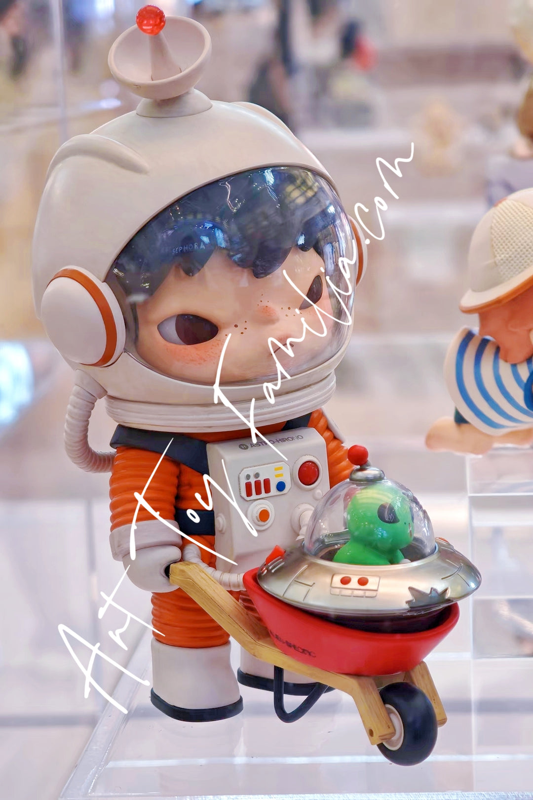 Popmart Hirono Searching for Aliens Figurine
