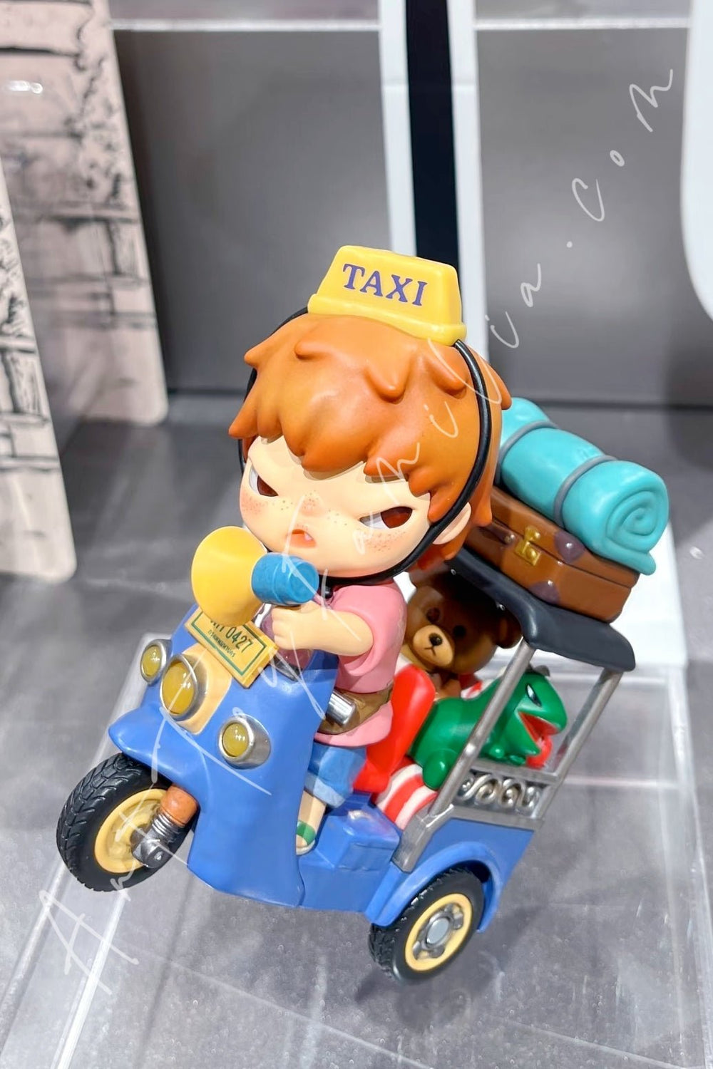 POP MART - Hirono Tuk - Tuk Figurine