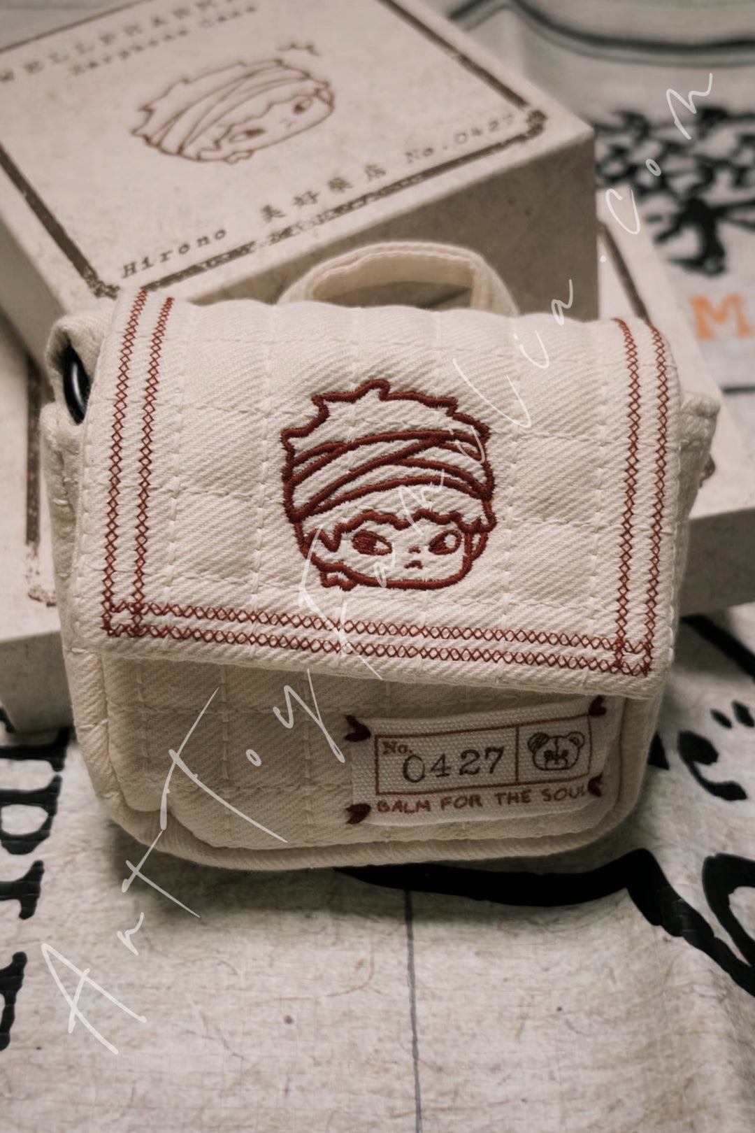 POP MART - Hirono Wellpharmacy Series Earphone Case - 美好药店系列耳机包 Small Medicine Bag - 小药包