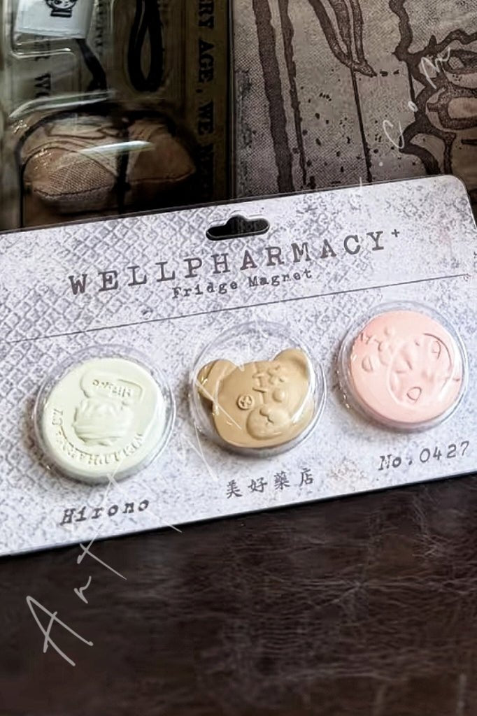 POP MART - Hirono Wellpharmacy Series Fridge Magnet - 美好药店系列小药片冰箱贴