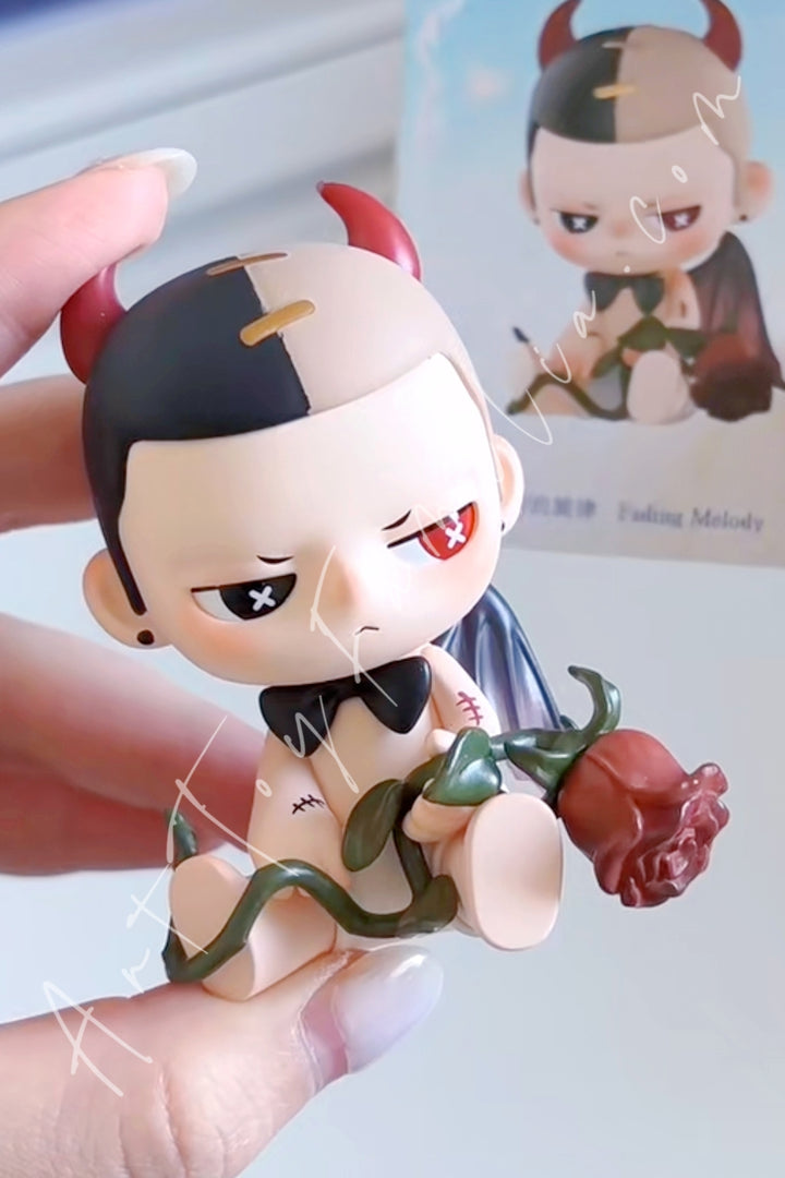 Popmart Kubo Angel's Poem Series Fading Melody