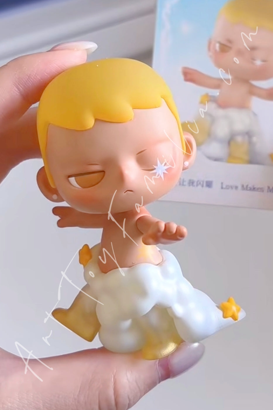 Popmart Kubo Angel's Poem Series Love Makes Me Shine